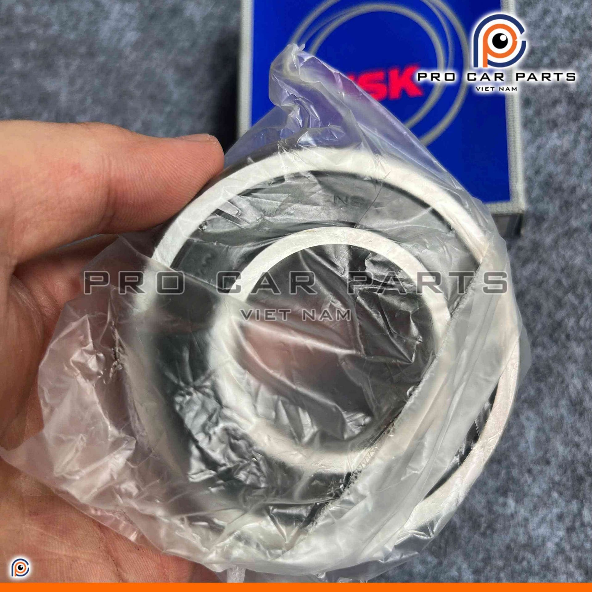 Bạc Đạn Bánh Sau Innova 2006-2016 NSK 35BW10E