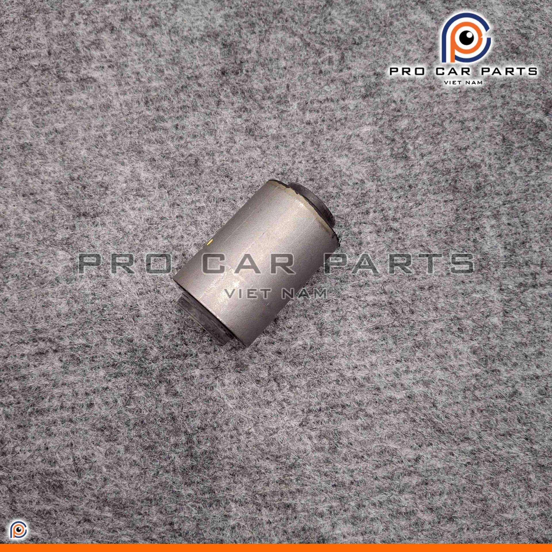 Cao su càng I sau Mazda 3 2003-2013 (Bệ đỡ lò xo) - Cục phía trong