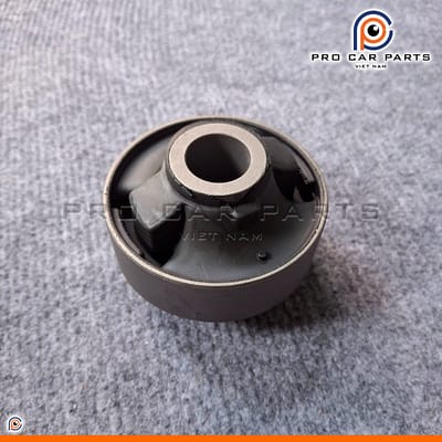 Cao su càng A lớn Mazda 2 2014- (SKYACTIVE, DJ)