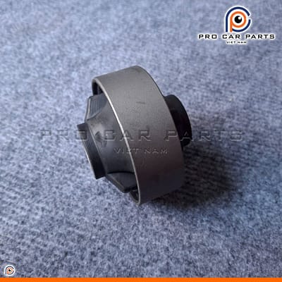 Cao su càng A lớn Mazda 2 2014- (SKYACTIVE, DJ)