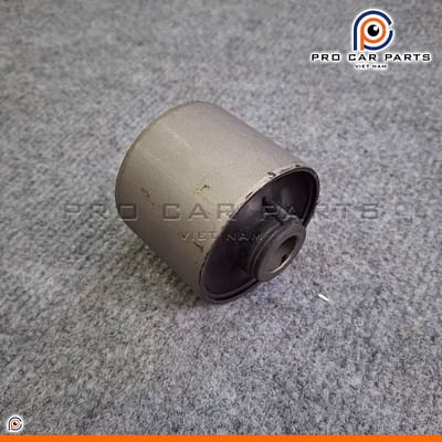 Cao su thanh giằng dọc sau nhỏ Grand Starex 2007-2018- (phía trước)